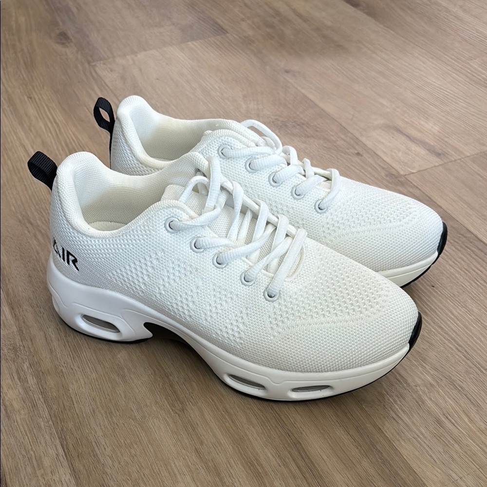 NEW Women’s Air Walking Athletic Shoes